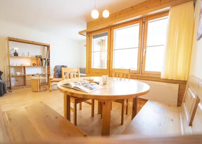 Chasa Trais Fluors *